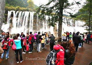 Nuorilang Waterfall 