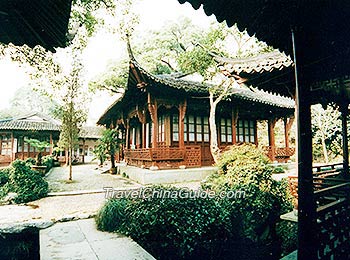 Antique architectures on Solitary Hill