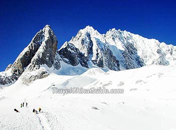 Snow mountains, Yunnan