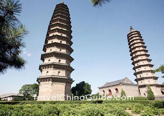 Twin Pagoda Temple 