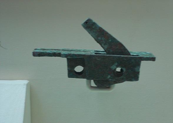 Bronze Crossbow in Han Dynasty