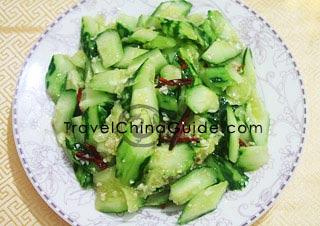 Cucumber with Mashed Garlic