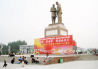 Typical statue in Hetian