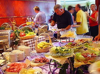 Buffet in Guilin Bravo Hotel