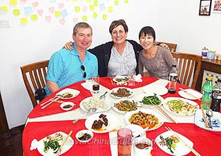 The Rubins Dining with the Hostess