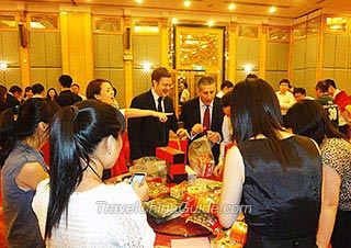 Moon Cake Gambling