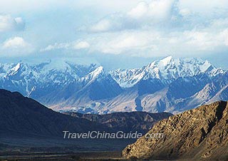 Tian Shan Mounatins, Xinjiang