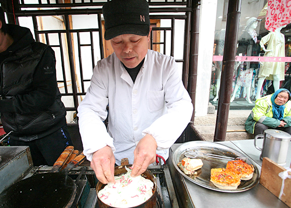 Snacks on Shantang Street, Suzhou