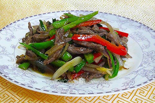 Stir-fried Beef with Onions and Peppers