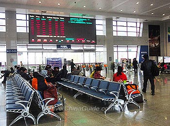 Wating Room of Huashan North Station