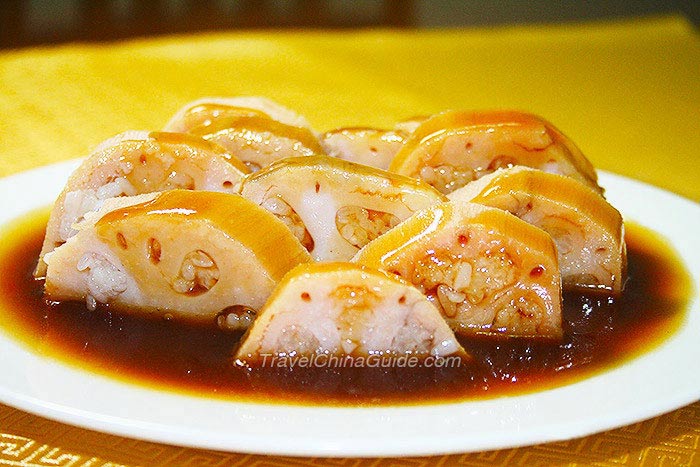 Steamed Lotus Root Stuffed with Sweet Sticky Rice