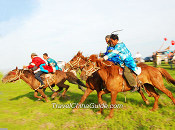 Rush about on Horsebacks