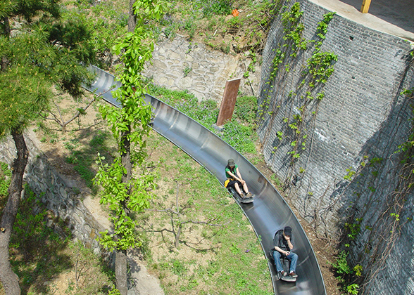 Mutianyu Toboggan (Mutianyu Slide)