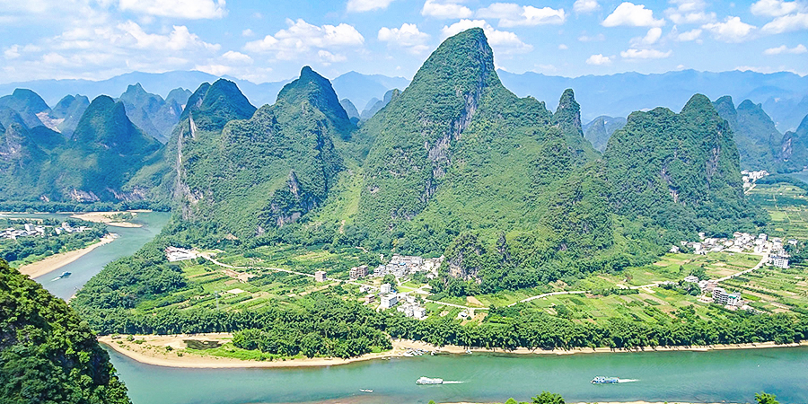 A Bird''s Eye View of Li River