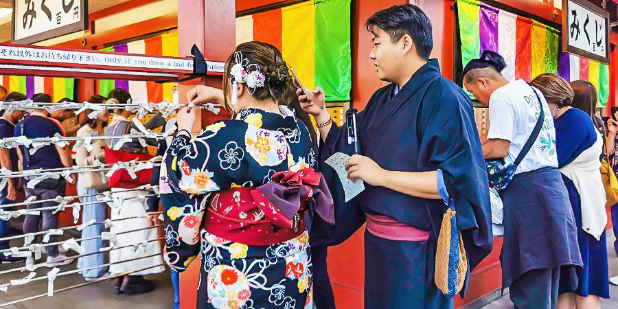  fortune Telling at Senso-ji Temple