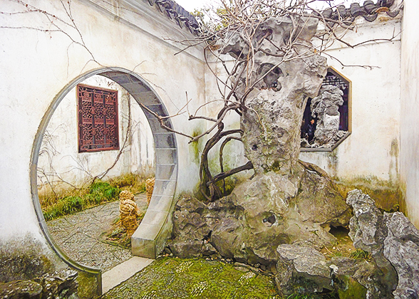 A Rockery and Door in Mudu Ancient Town