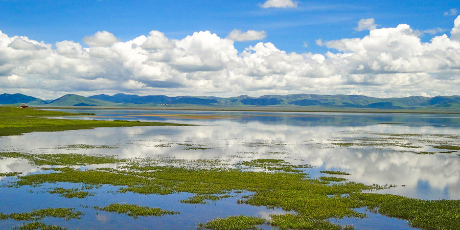  Gahai Lake