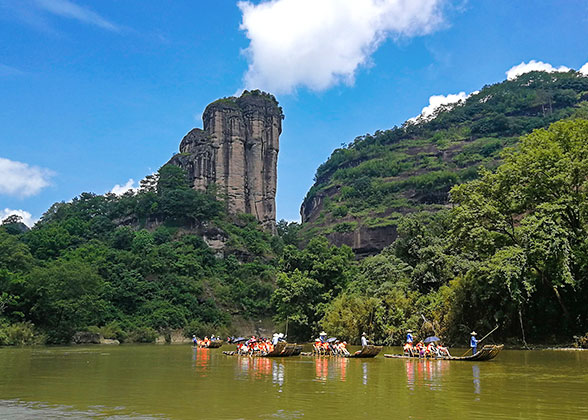 Water Rafting in Mount Wuyi Scenic Area