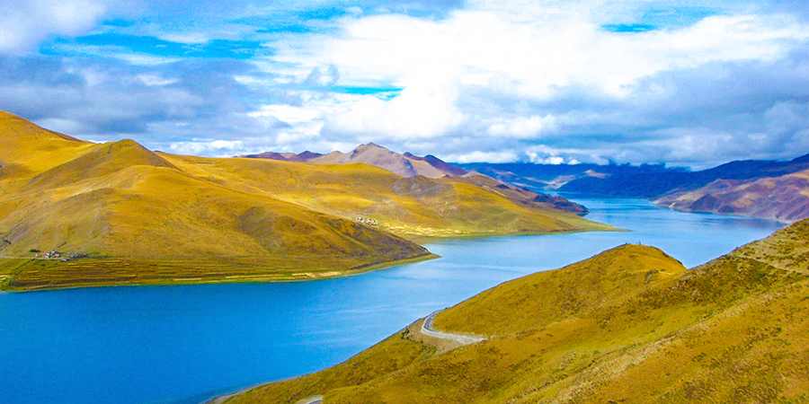 Yamdrok Yumtso Lake