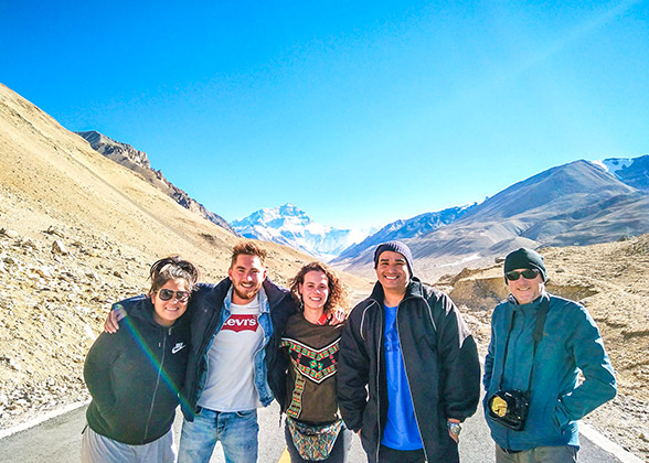 Tourists on National Highway 318