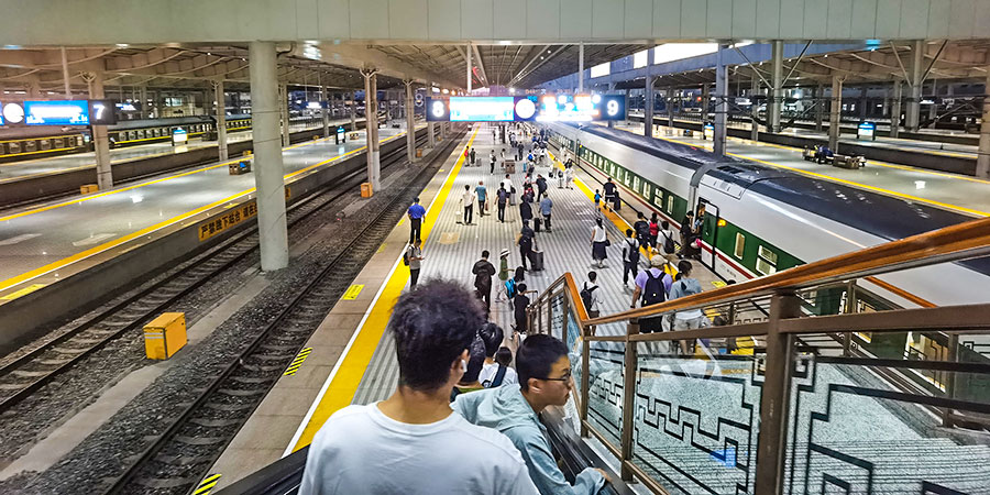 Zhengzhou - Xi'an Overnight High Speed Sleeper Train