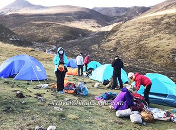 Hiking from Ganden Monastery to Samye Monastery