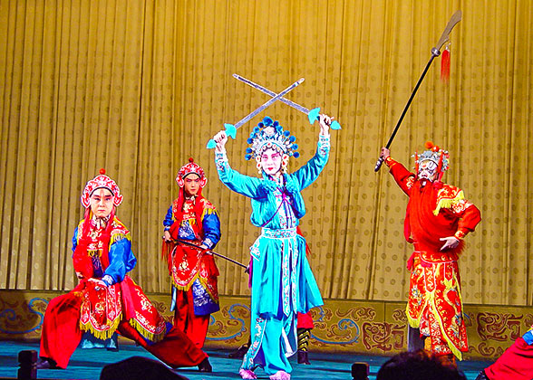 Peking Opera in Liyuan Theatre