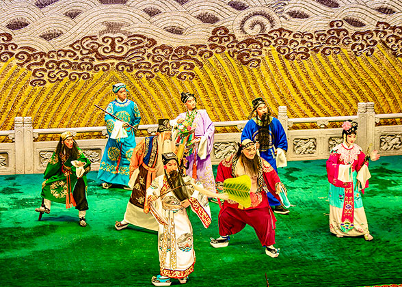 Peking Opera Show in Liyuan Theater