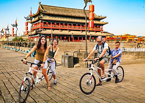 Cycling on Xi'an City Wall