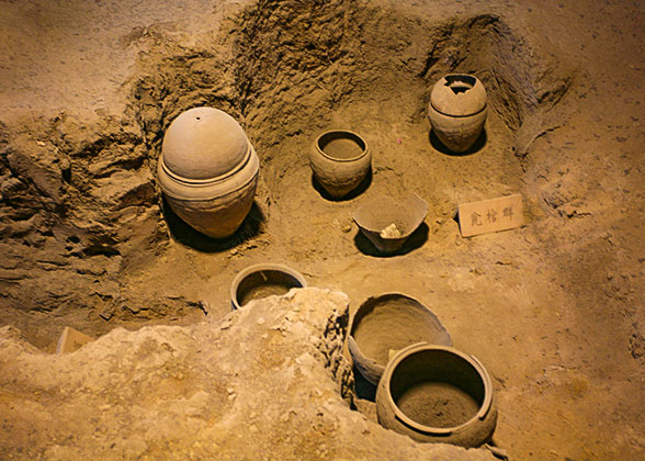 Clay Pots in Banpo Museum